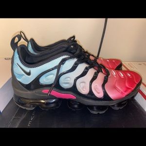 Nike Vapormax plus rocket pop